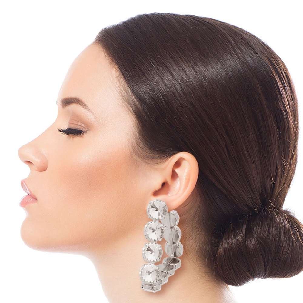 Fashionable Jewelry and Accessories